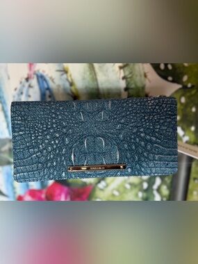 Brahmin Ady Wallet Denim Secour Assorted Blue Soft Leather NWT GORGEOUS FIRM